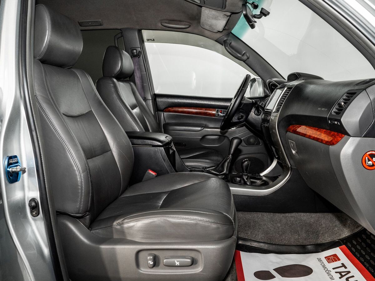 Toyota Land Cruiser Prado 2004 - фото автомобиля