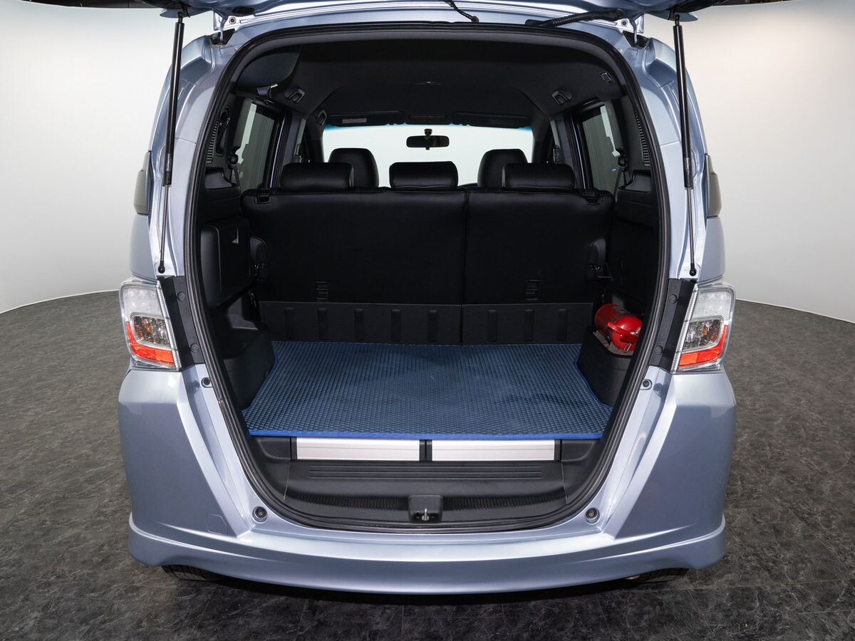 Honda Freed 2013 - фото автомобиля