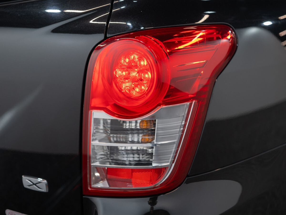 Toyota Corolla 2010 - фото автомобиля