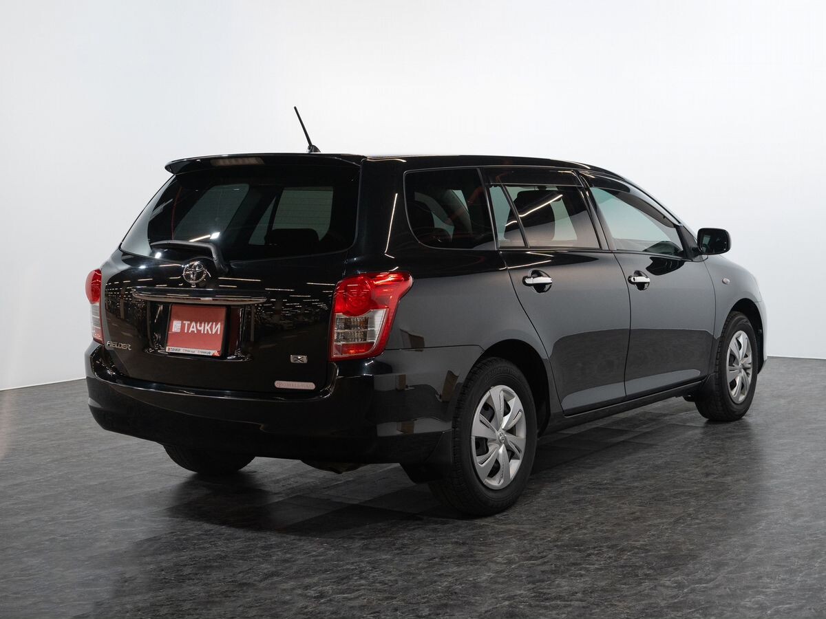 Toyota Corolla 2010 - фото автомобиля