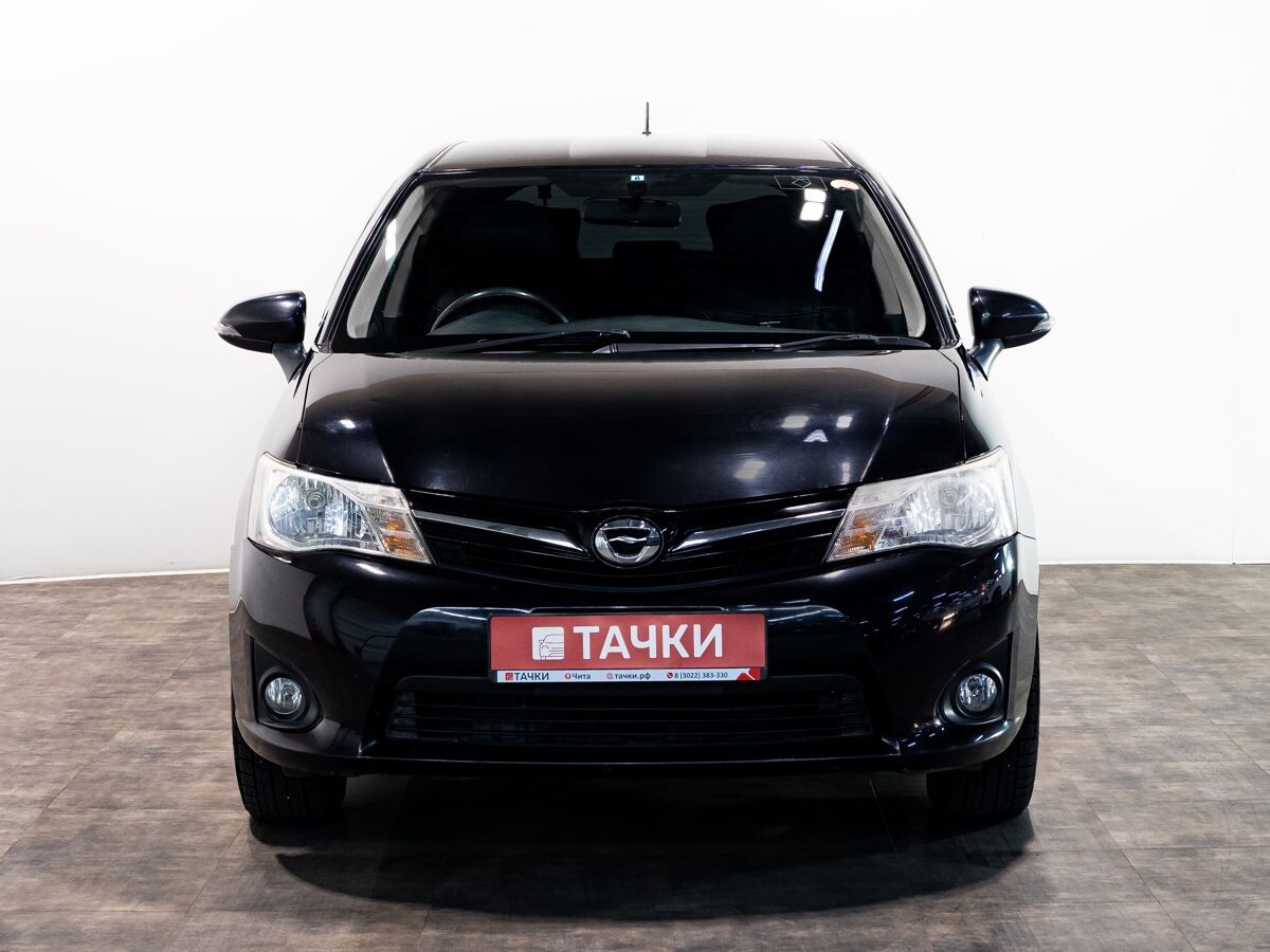 Toyota Corolla 2013 - фото автомобиля