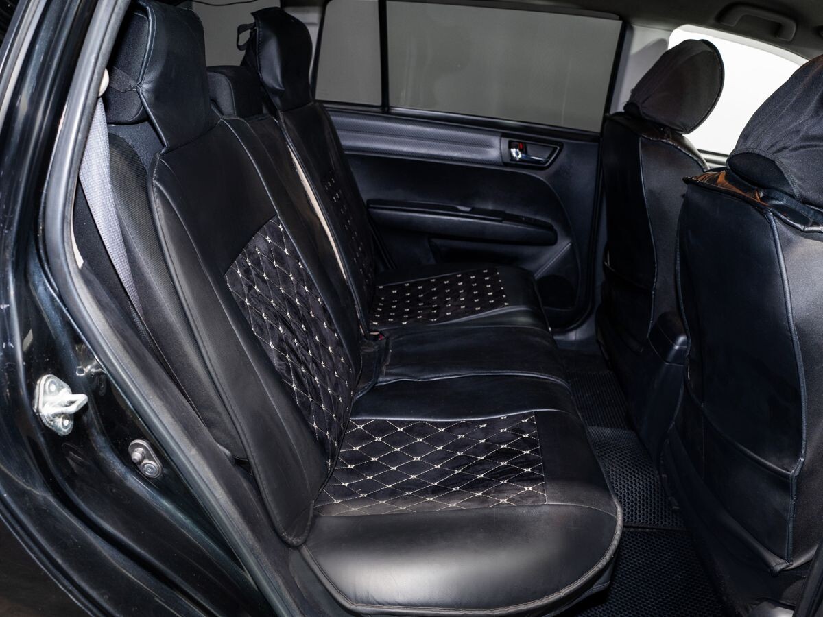 Toyota Corolla 2013 - фото автомобиля