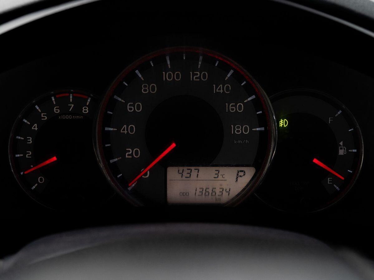 Toyota Corolla 2013 - фото автомобиля