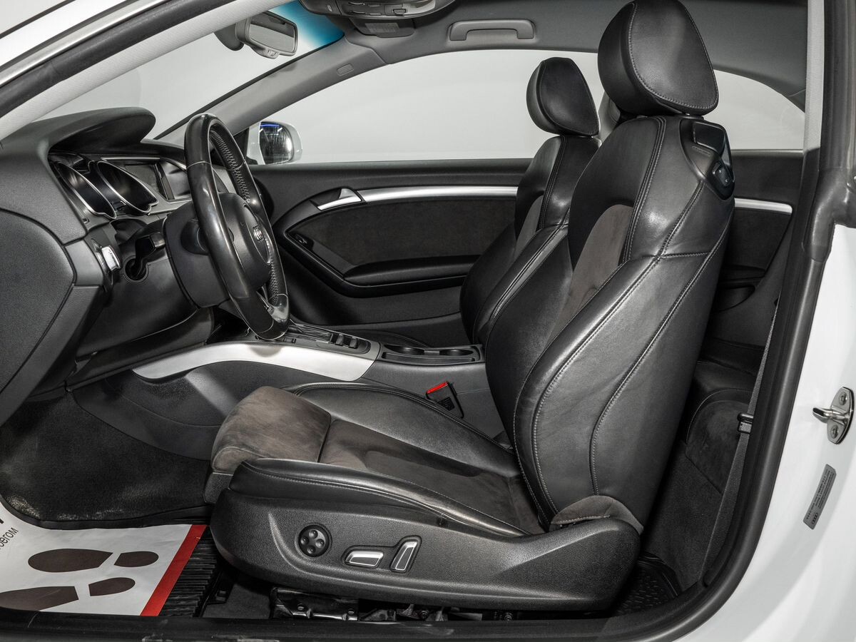 Audi A5 2013 - фото автомобиля