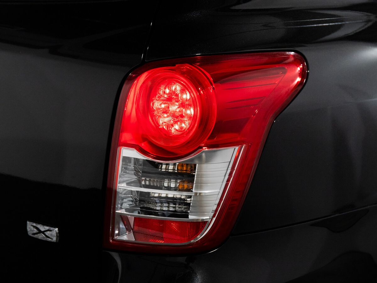 Toyota Corolla 2010 - фото автомобиля