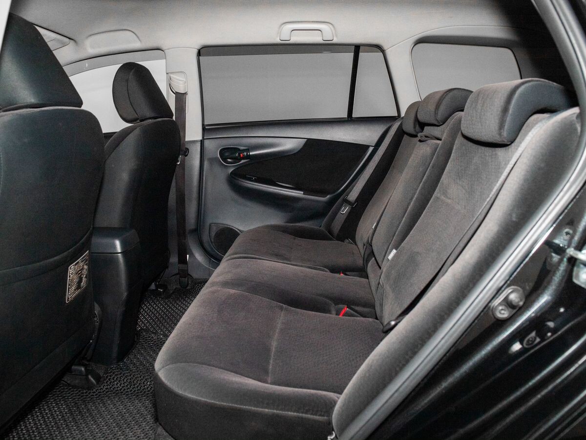 Toyota Corolla 2010 - фото автомобиля