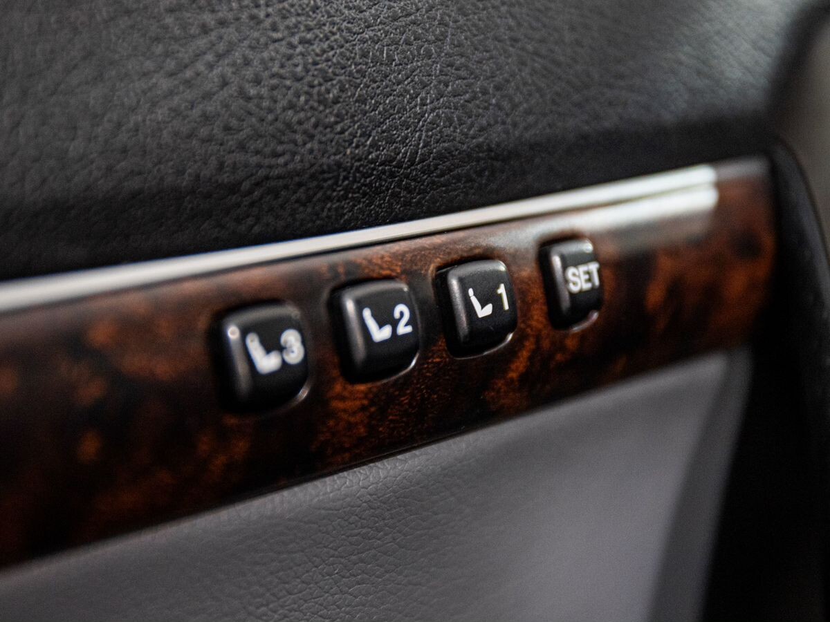 Toyota Land Cruiser 2008 - фото автомобиля