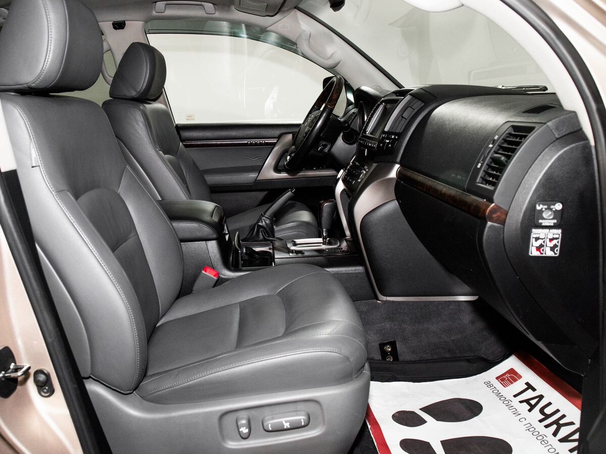 Toyota Land Cruiser 2008 - фото автомобиля