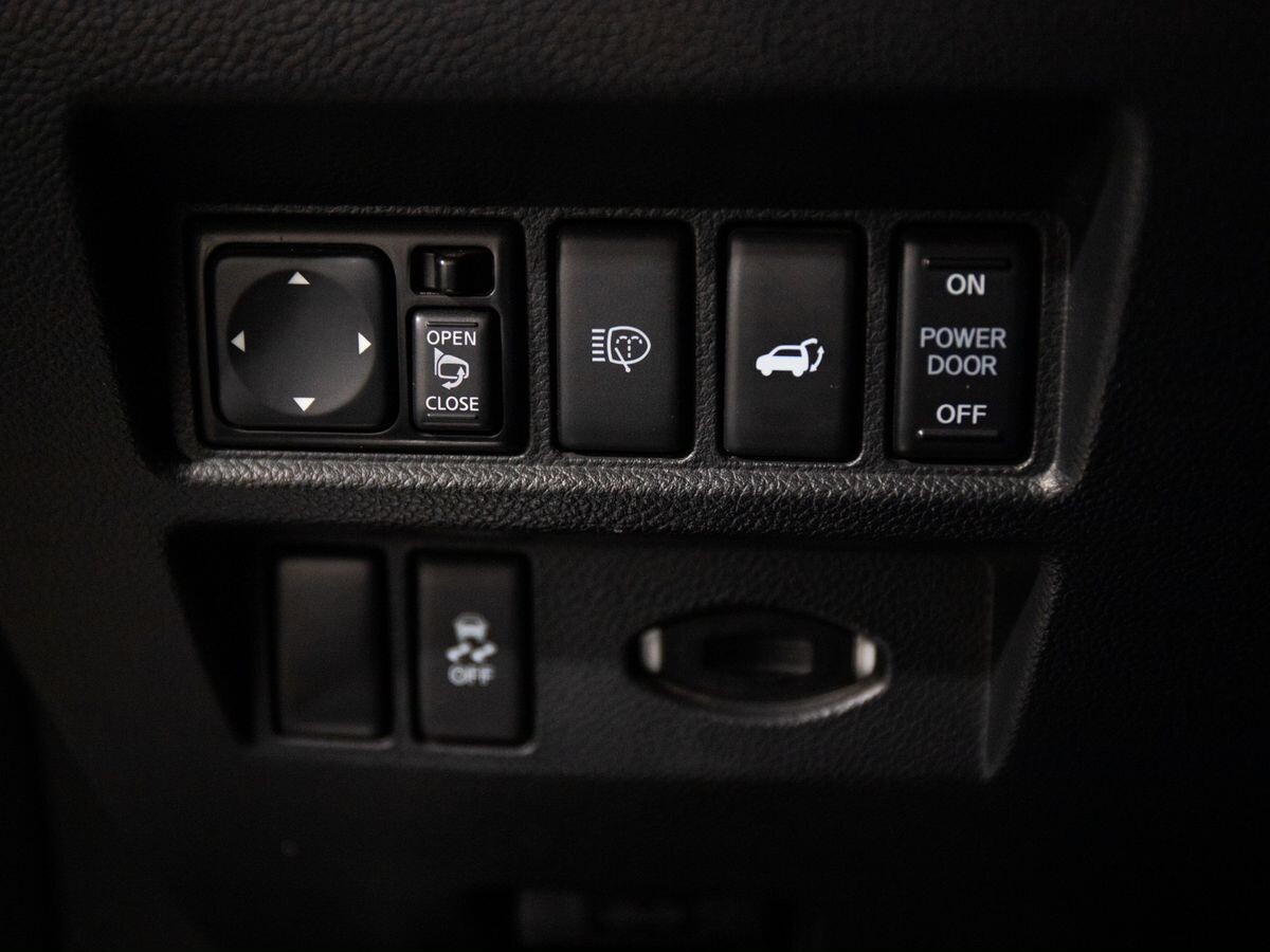 Infiniti QX70 2014 - фото автомобиля