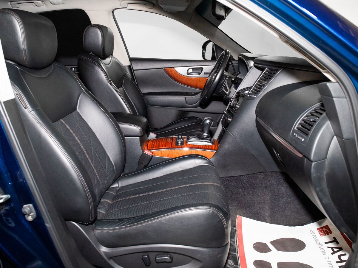 Infiniti QX70 2014 - фото автомобиля