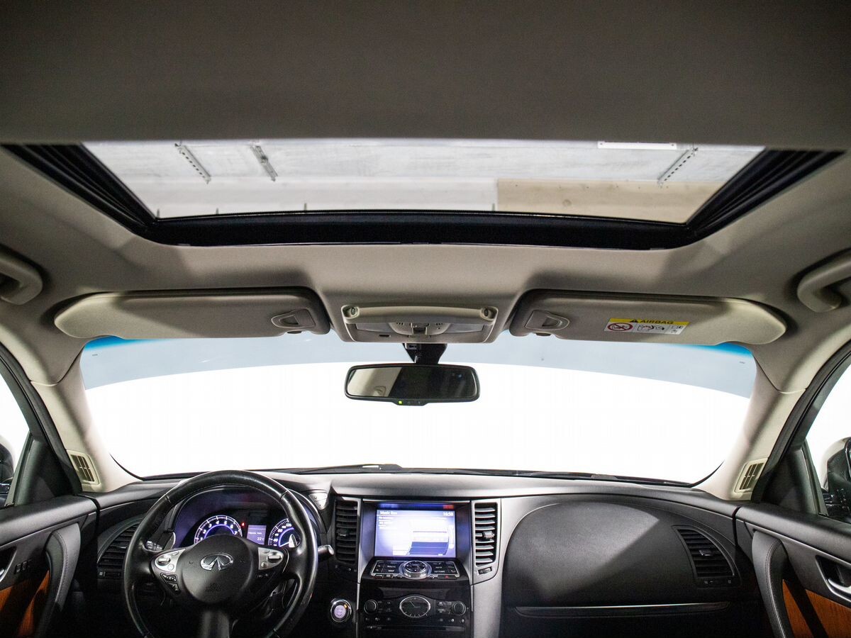 Infiniti QX70 2014 - фото автомобиля
