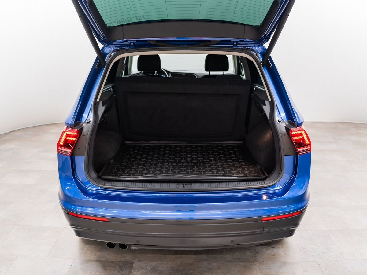 Volkswagen Tiguan 2018 - фото автомобиля