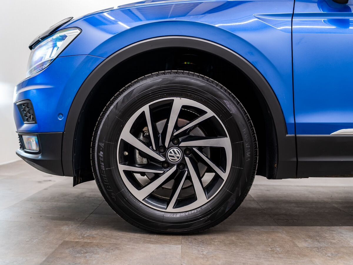 Volkswagen Tiguan 2018 - фото автомобиля