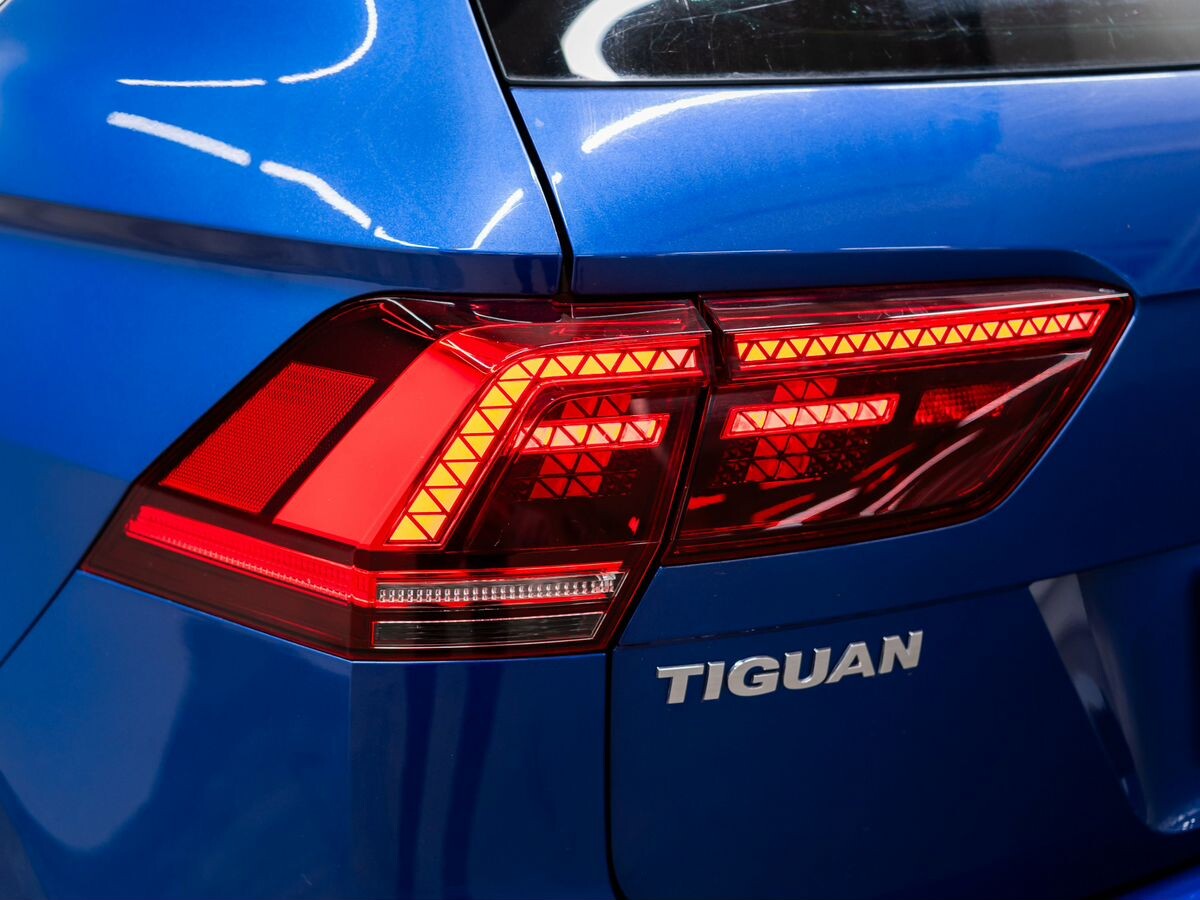Volkswagen Tiguan 2018 - фото автомобиля