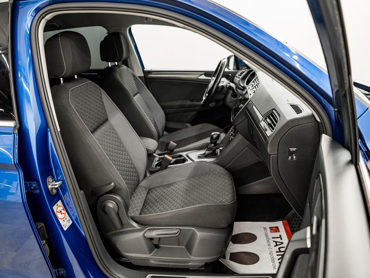 Volkswagen Tiguan 2018 - фото автомобиля