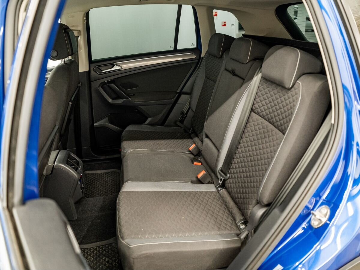 Volkswagen Tiguan 2018 - фото автомобиля