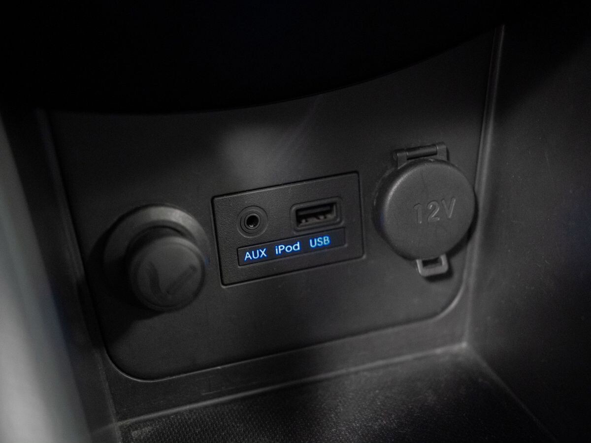 Hyundai Solaris 2012 - фото автомобиля