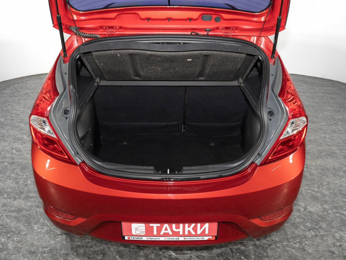 Hyundai Solaris 2012 - фото автомобиля