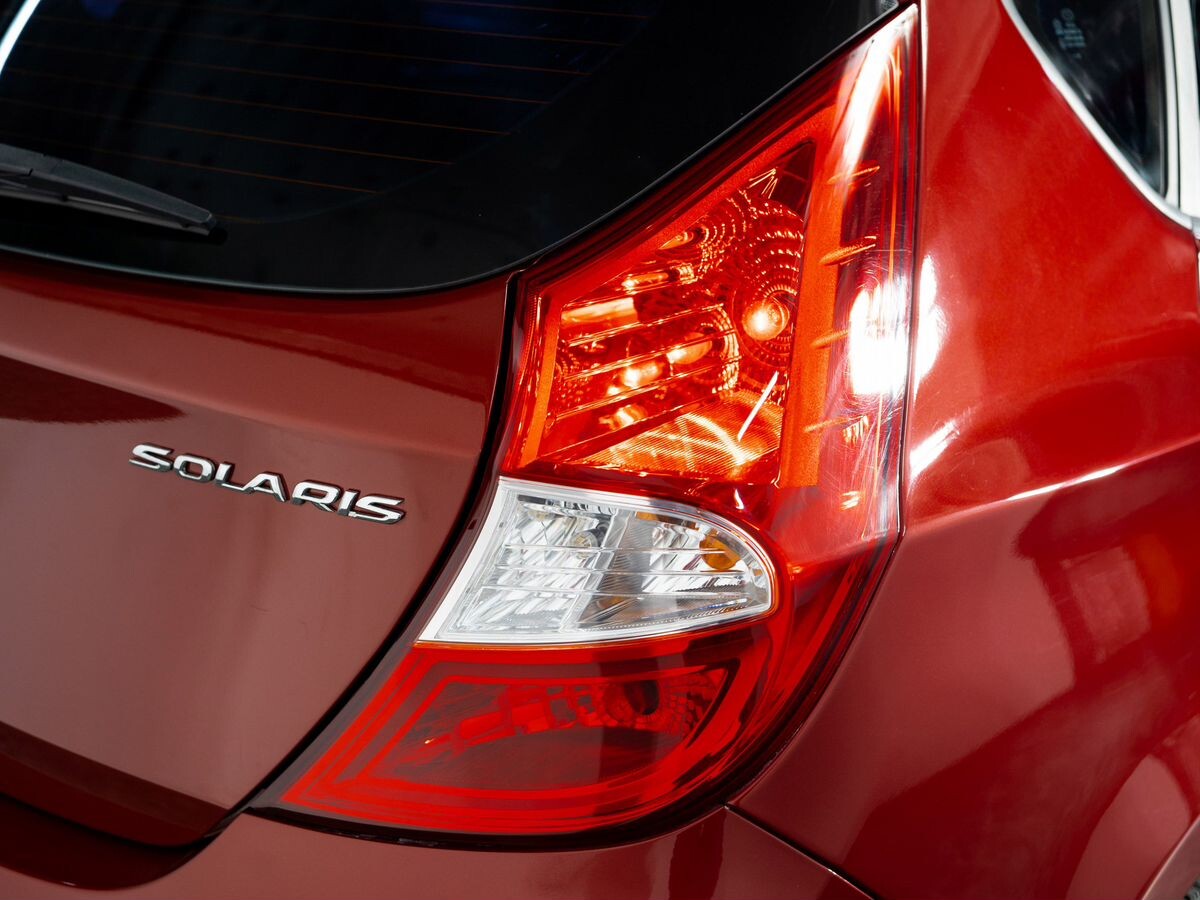 Hyundai Solaris 2012 - фото автомобиля