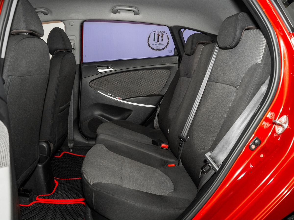 Hyundai Solaris 2012 - фото автомобиля