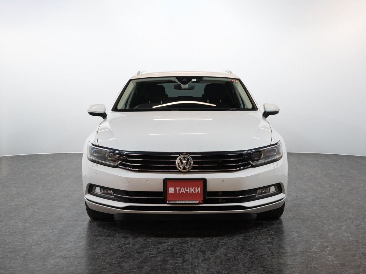 Volkswagen Passat 2015 - фото автомобиля