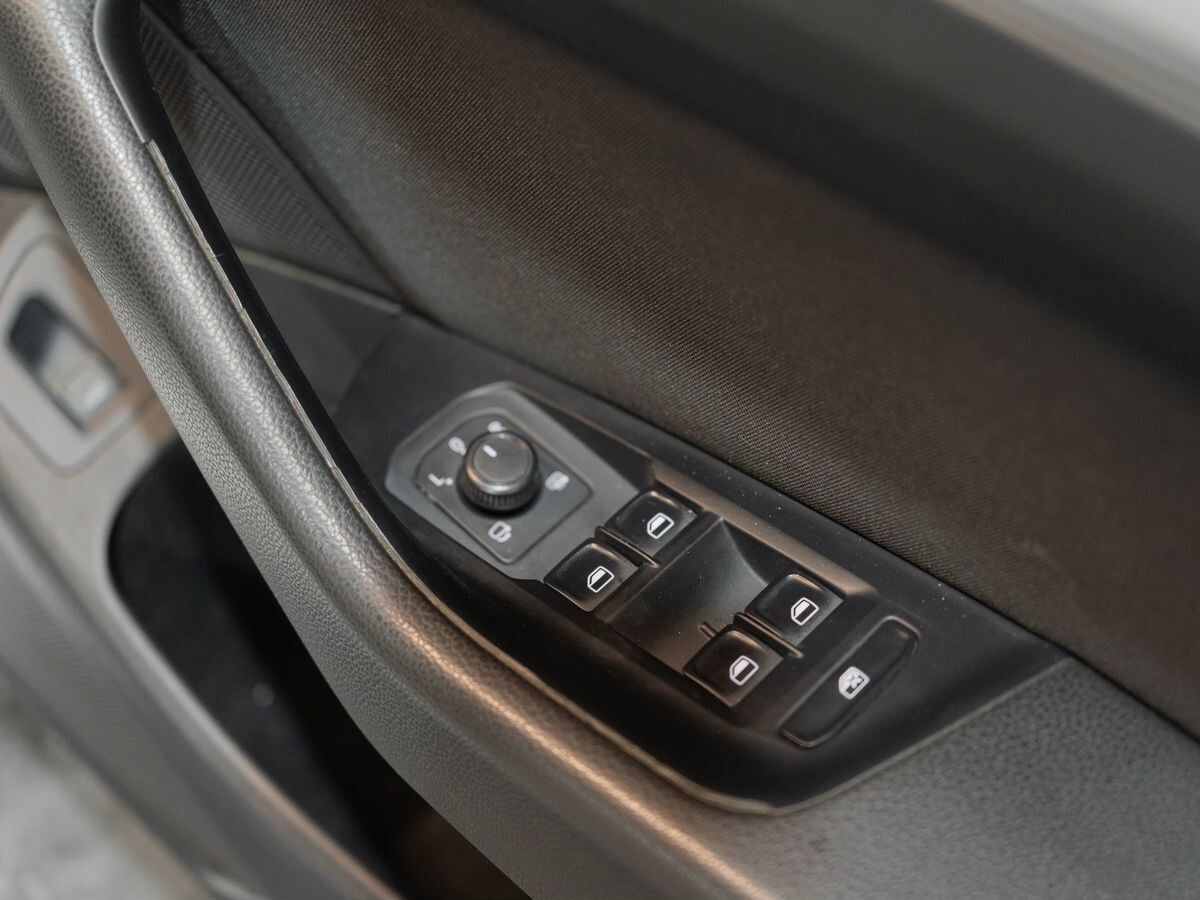 Volkswagen Passat 2015 - фото автомобиля