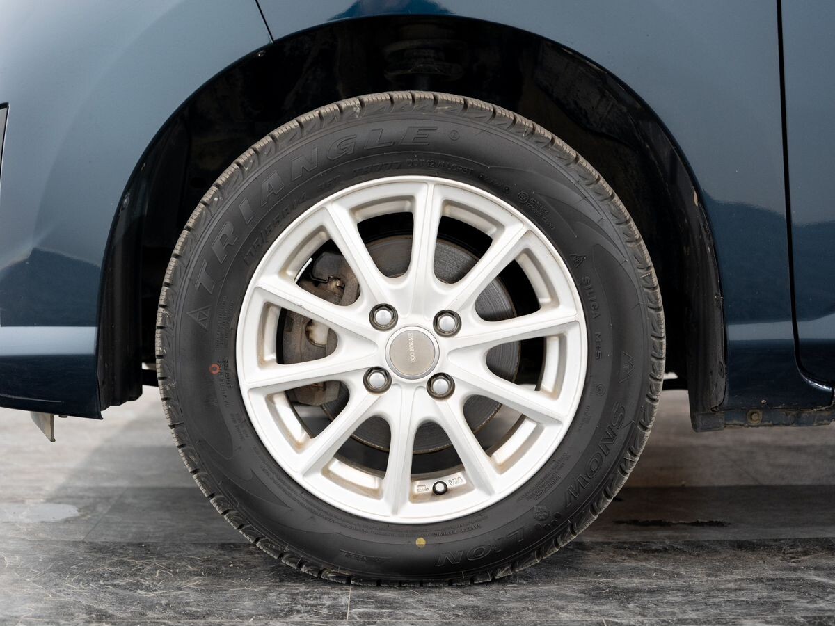 Toyota Roomy 2017 - фото автомобиля