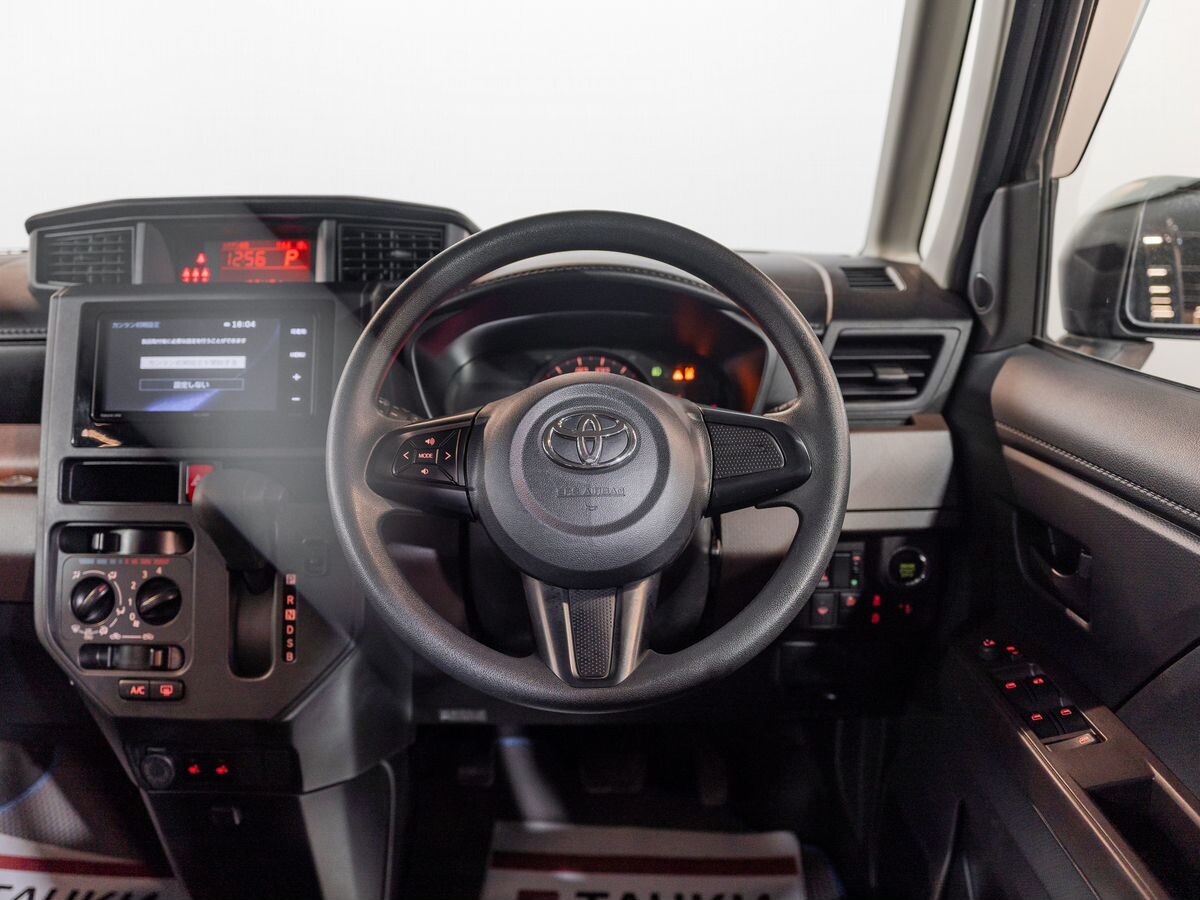 Toyota Roomy 2017 - фото автомобиля