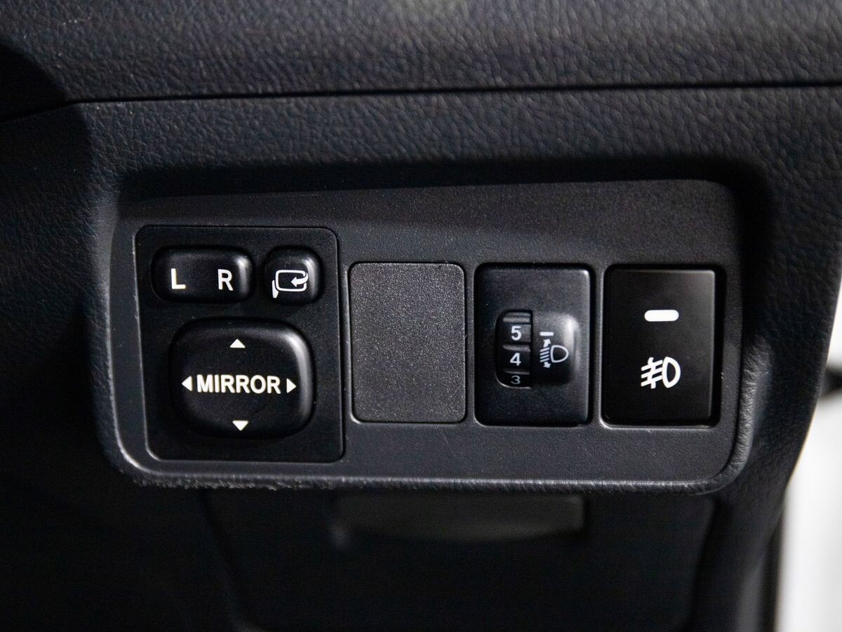 Toyota Corolla 2008 - фото автомобиля