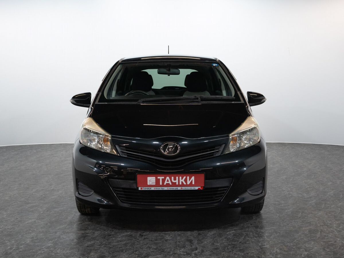 Toyota Vitz 2011 - фото автомобиля