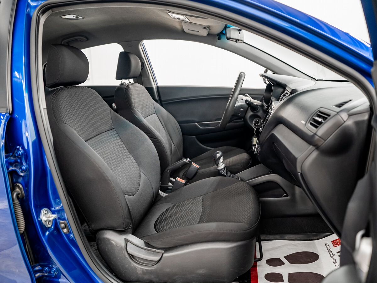 Kia Rio 2011 - фото автомобиля