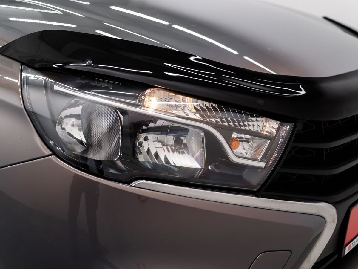 Lada (ВАЗ) Vesta 2021 - фото автомобиля