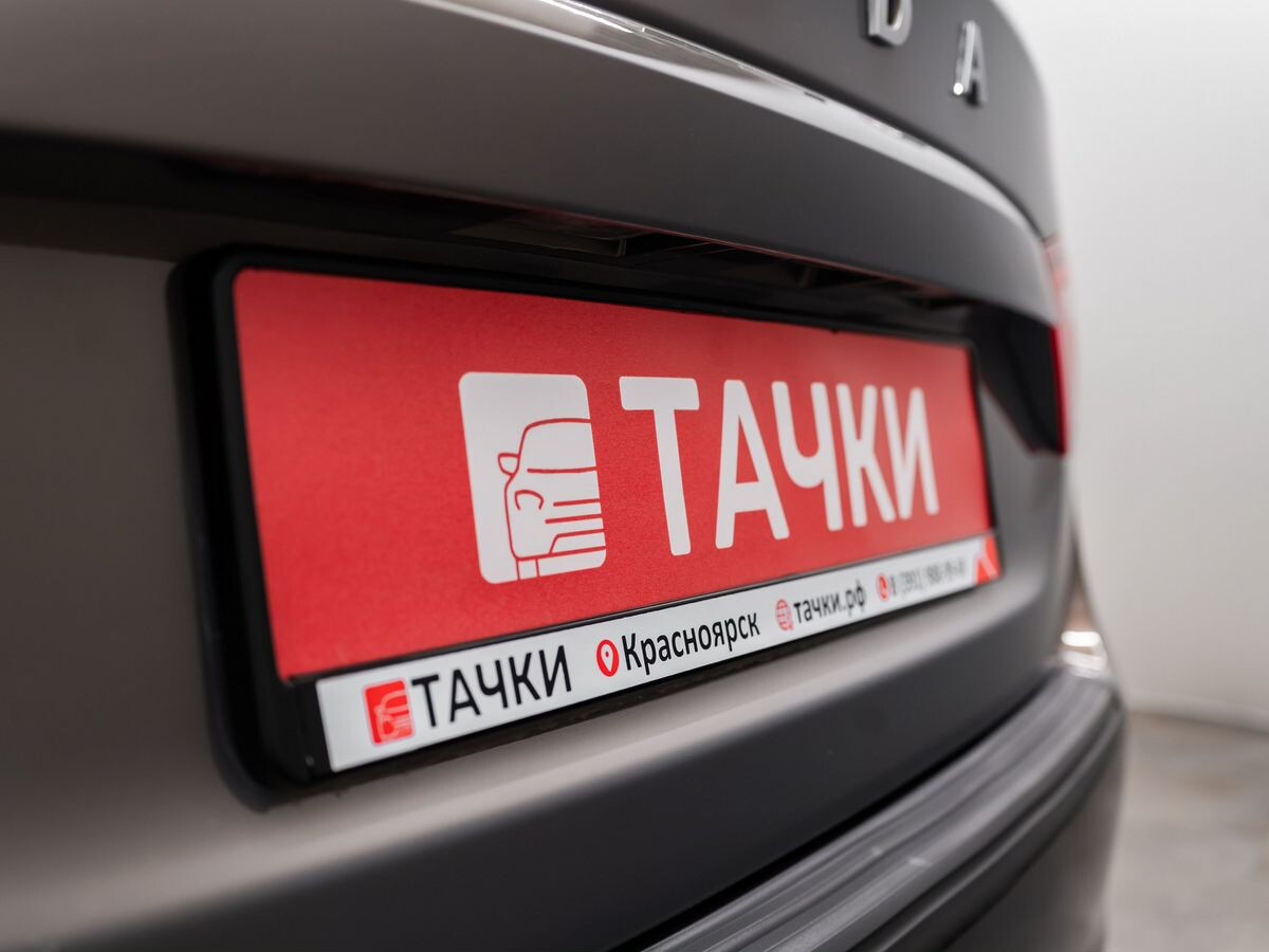 Lada (ВАЗ) Vesta 2021 - фото автомобиля