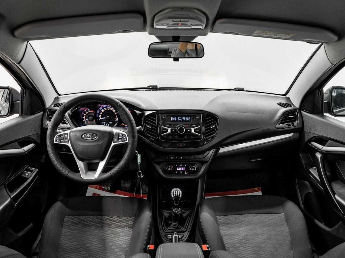 Lada (ВАЗ) Vesta 2021 - фото автомобиля