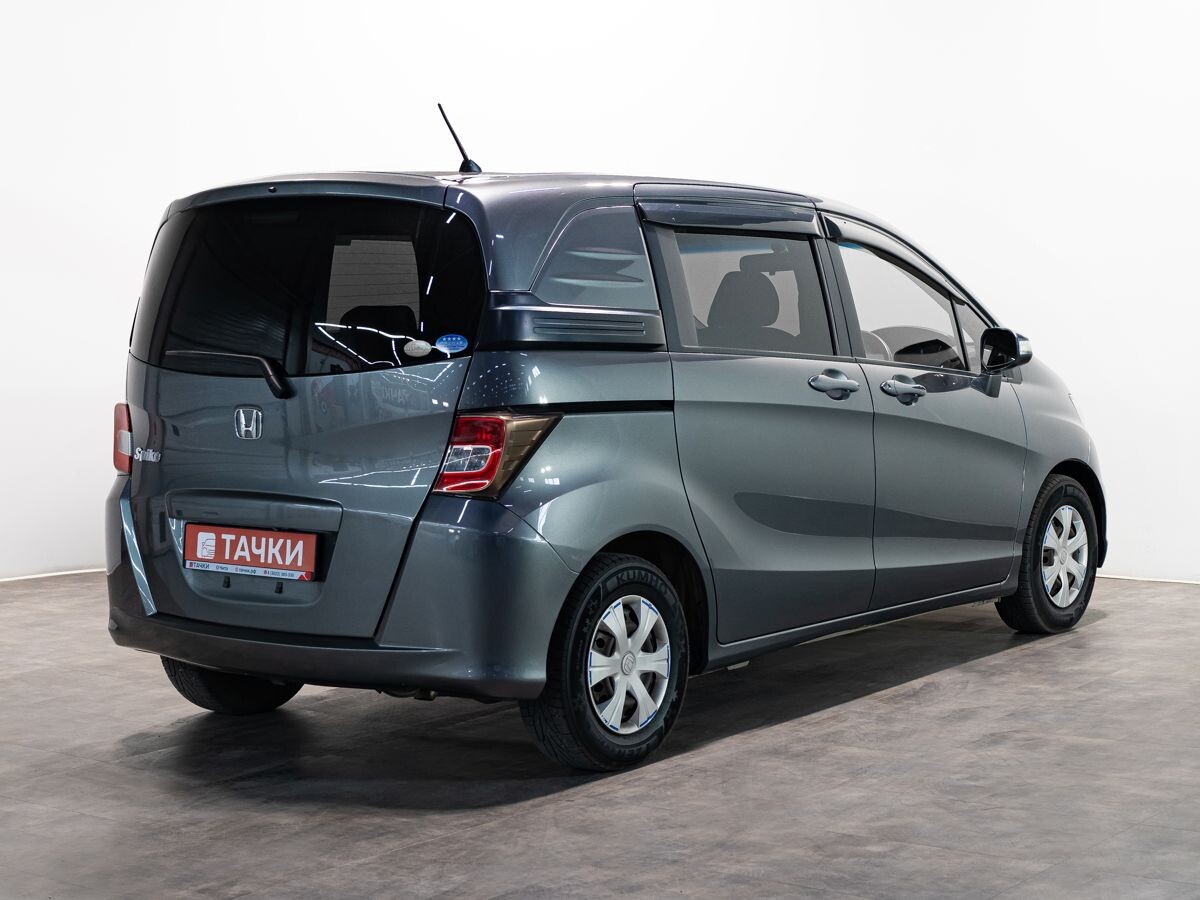 Honda Freed 2012 - фото автомобиля