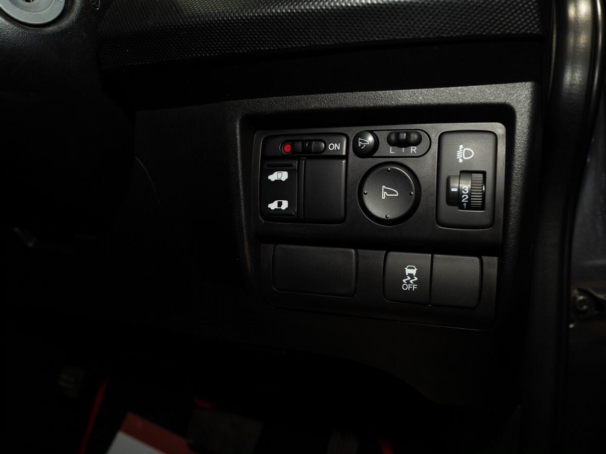 Honda Freed 2012 - фото автомобиля