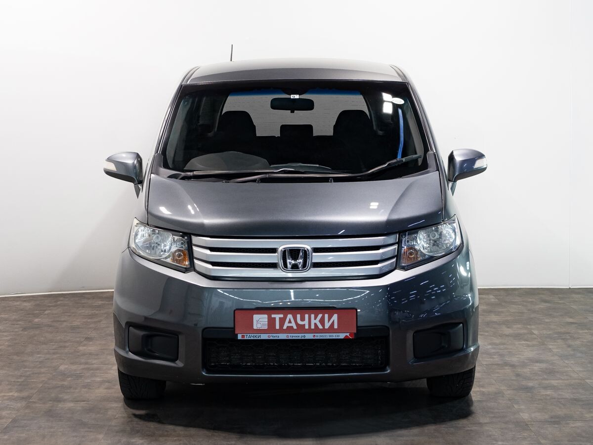 Honda Freed 2012 - фото автомобиля