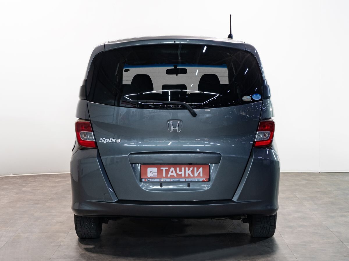 Honda Freed 2012 - фото автомобиля