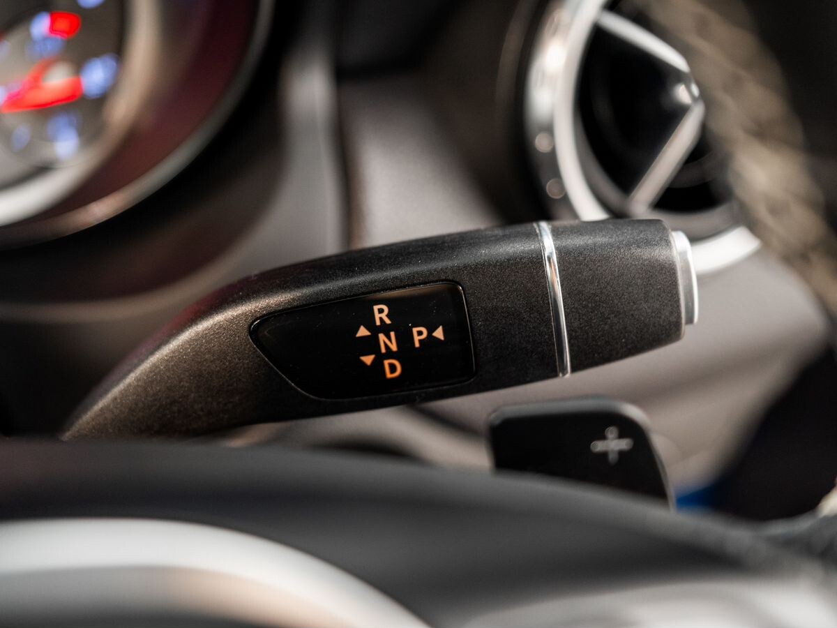 Mercedes-Benz GLA 2014 - фото автомобиля