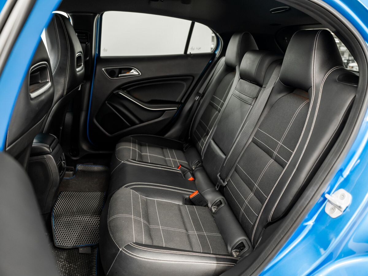 Mercedes-Benz GLA 2014 - фото автомобиля