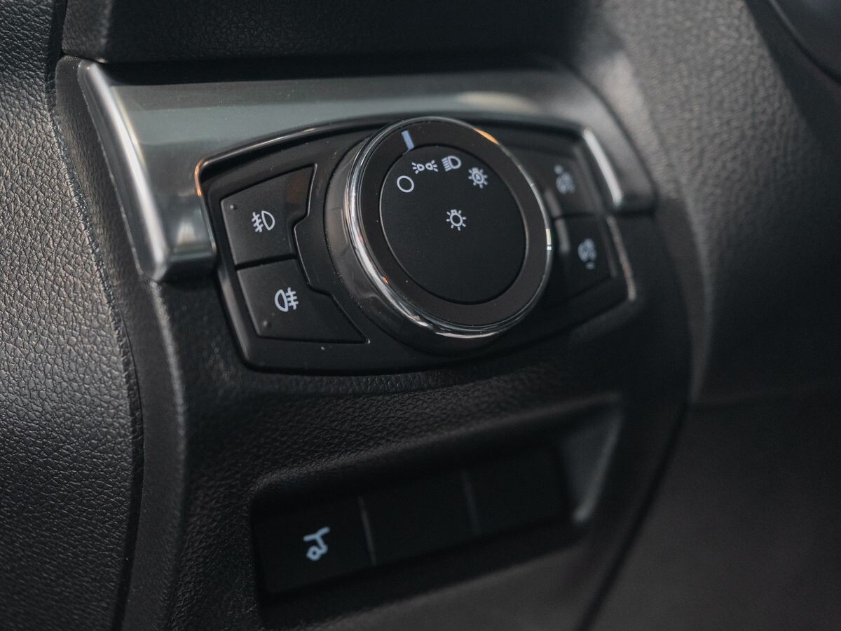 Ford Explorer 2016 - фото автомобиля