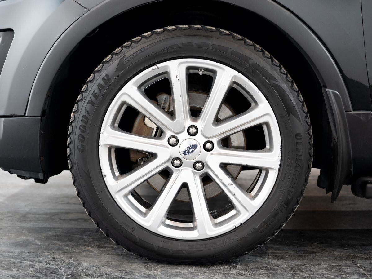 Ford Explorer 2016 - фото автомобиля