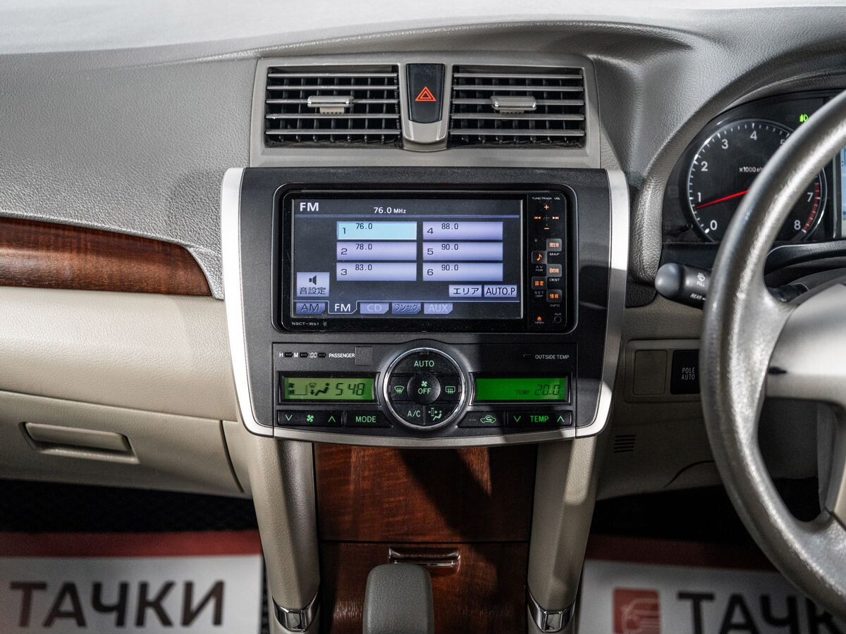 Toyota Premio 2011 - фото автомобиля