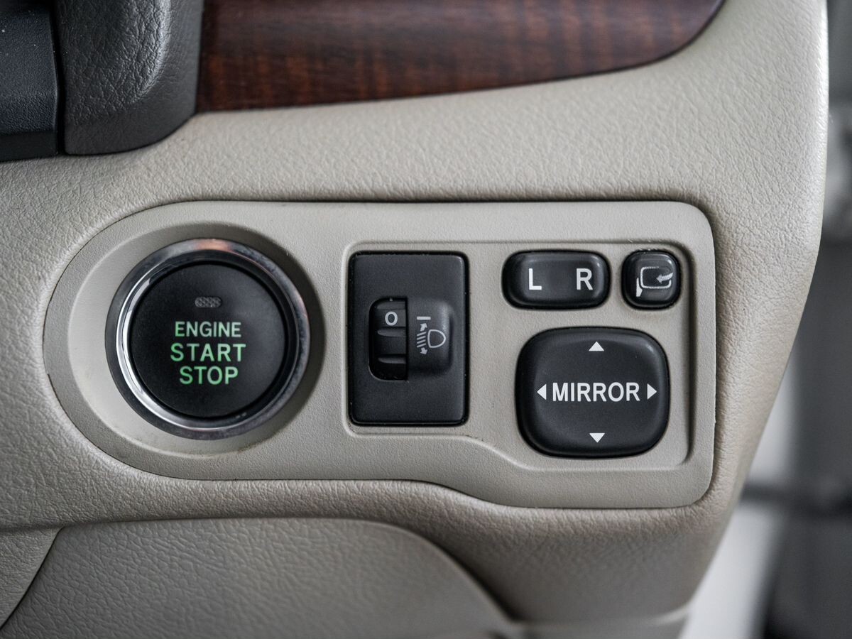 Toyota Premio 2011 - фото автомобиля