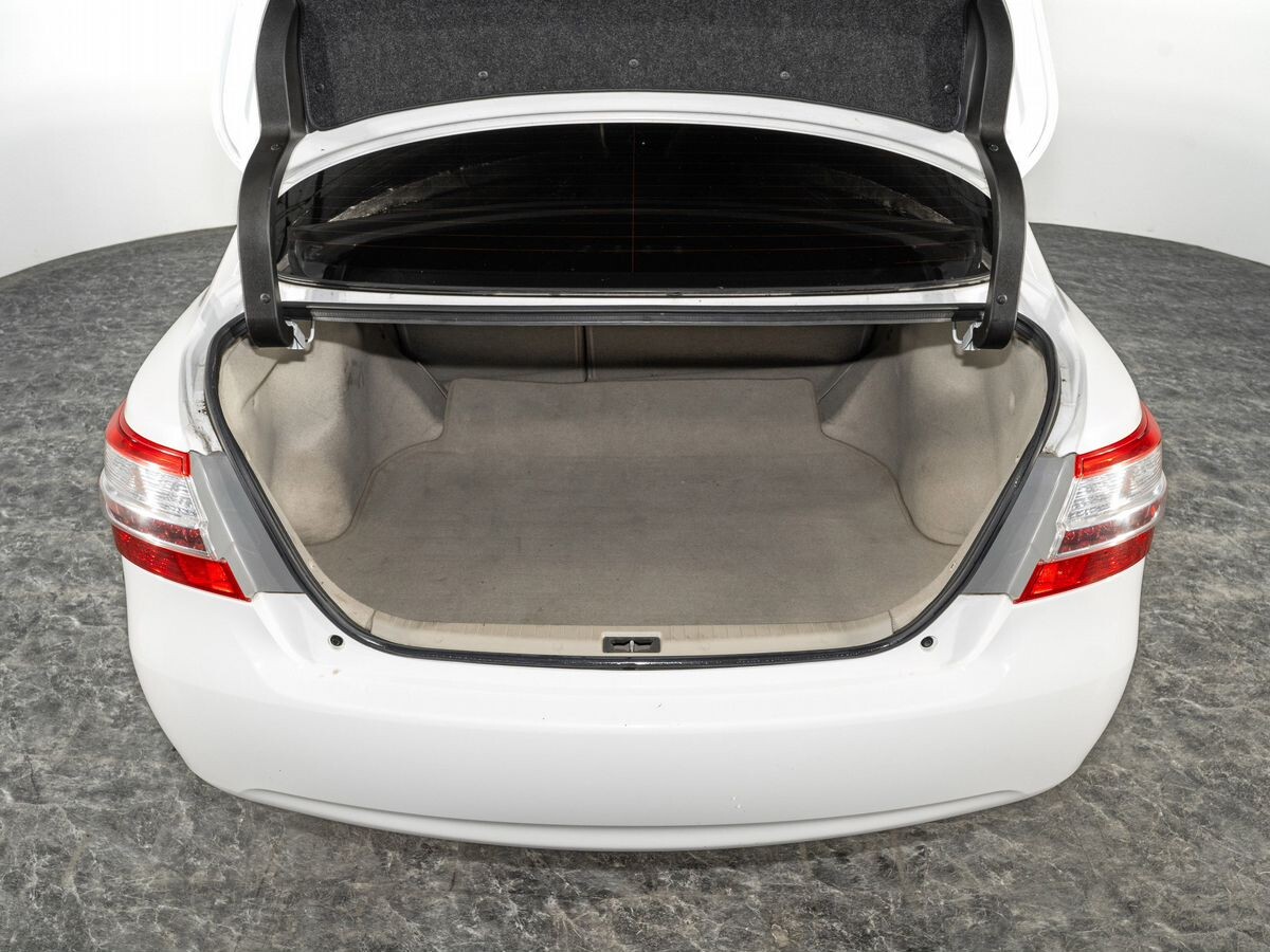 Toyota Premio 2011 - фото автомобиля