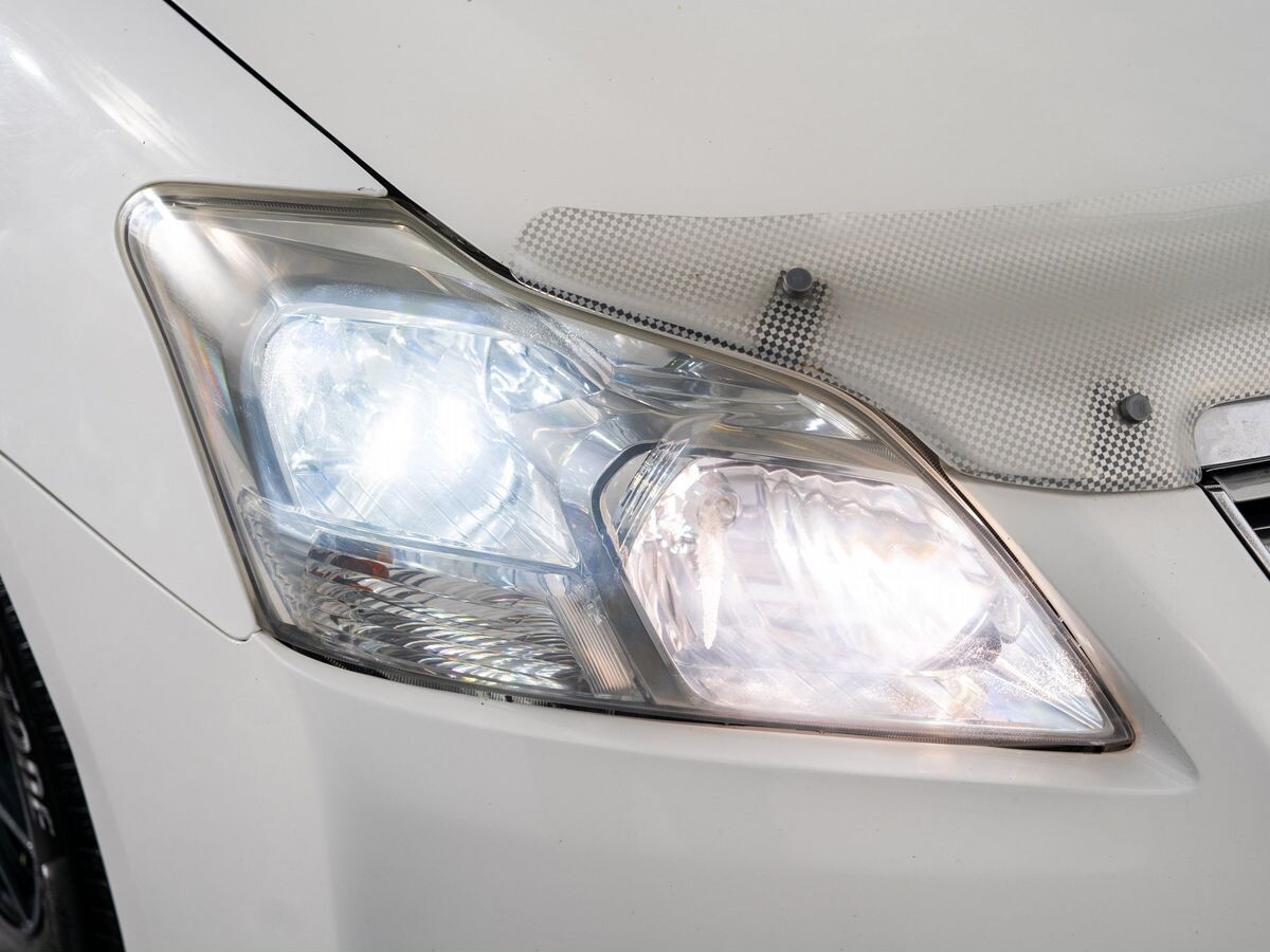 Toyota Premio 2011 - фото автомобиля