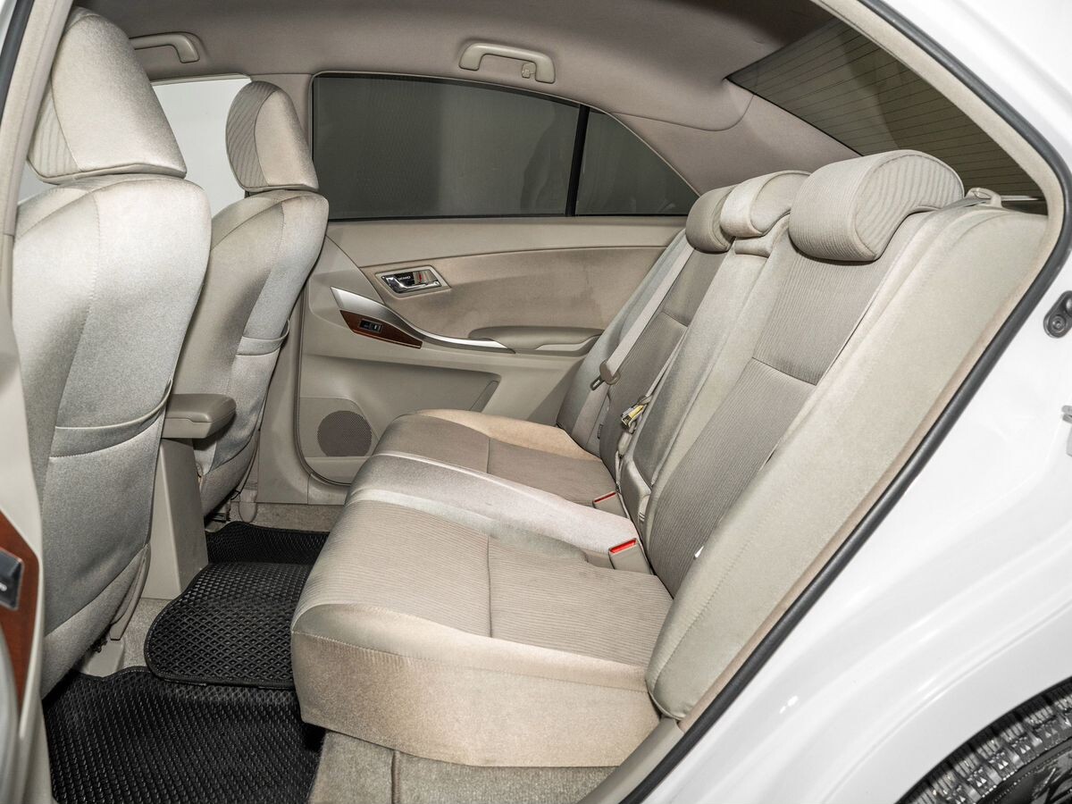 Toyota Premio 2011 - фото автомобиля