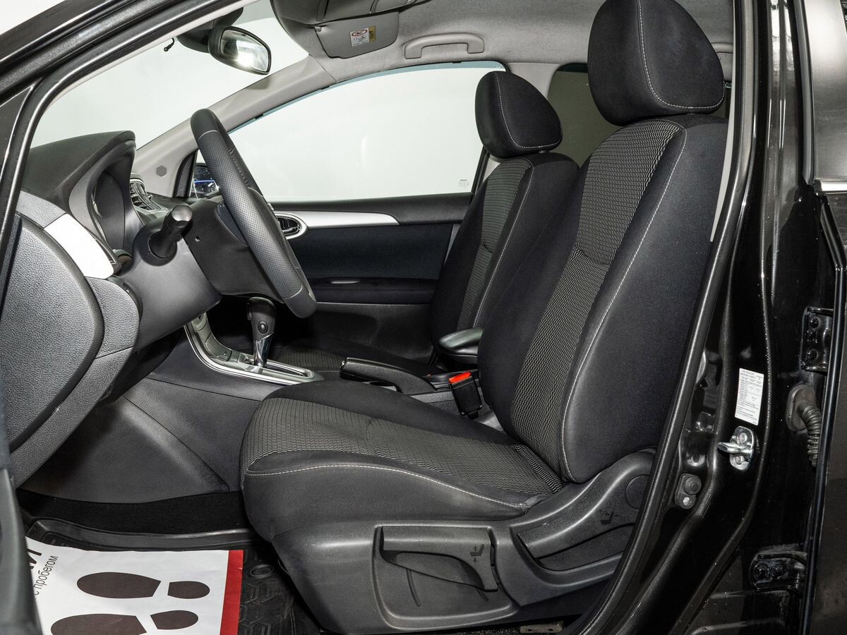 Nissan Tiida 2015 - фото автомобиля