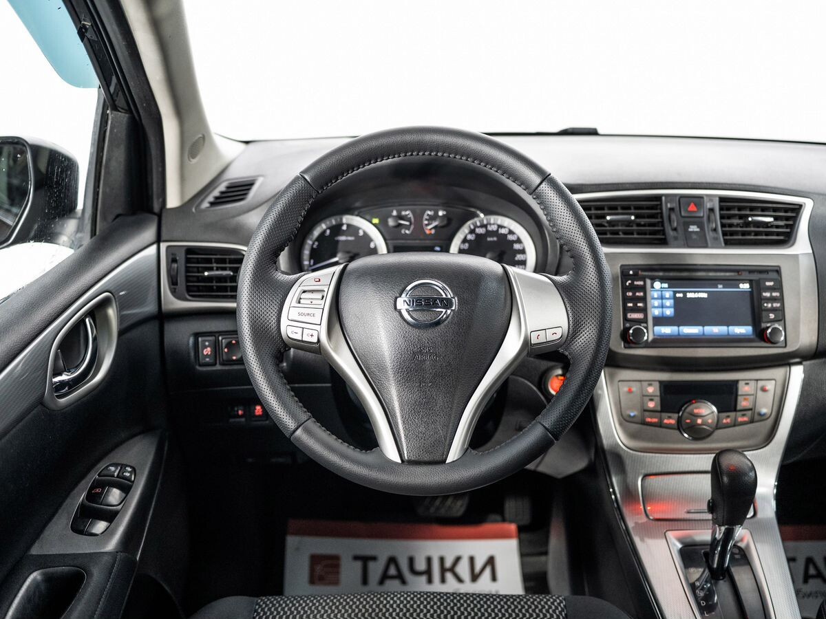 Nissan Tiida 2015 - фото автомобиля