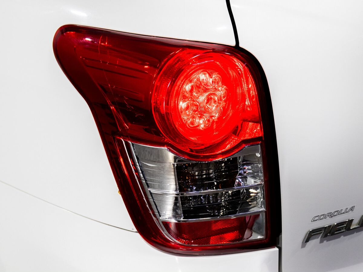 Toyota Corolla 2010 - фото автомобиля